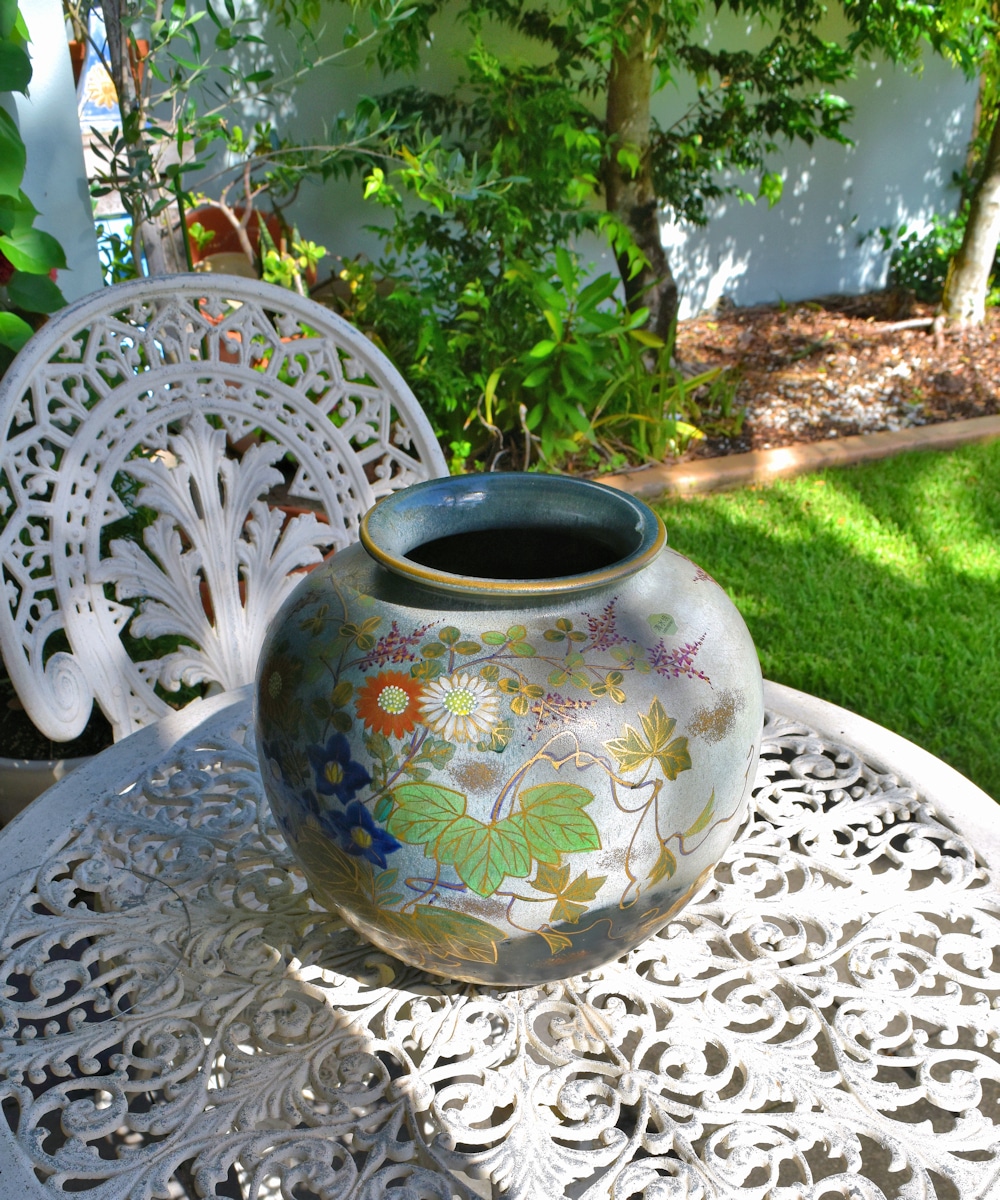 Vase "Blue Floral" Kutani-yaki ware. - Image 10