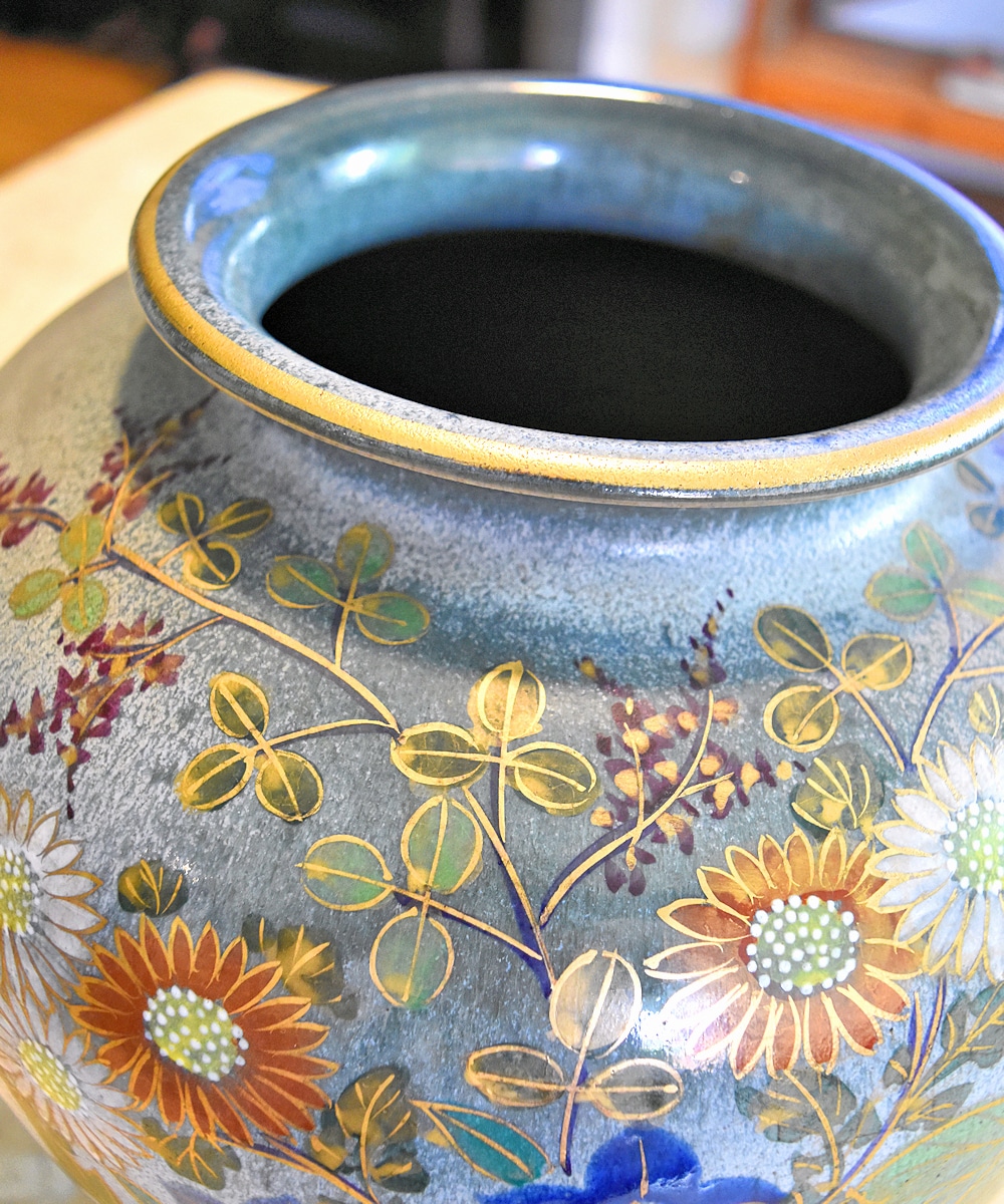 Vase "Blue Floral" Kutani-yaki ware. - Image 8