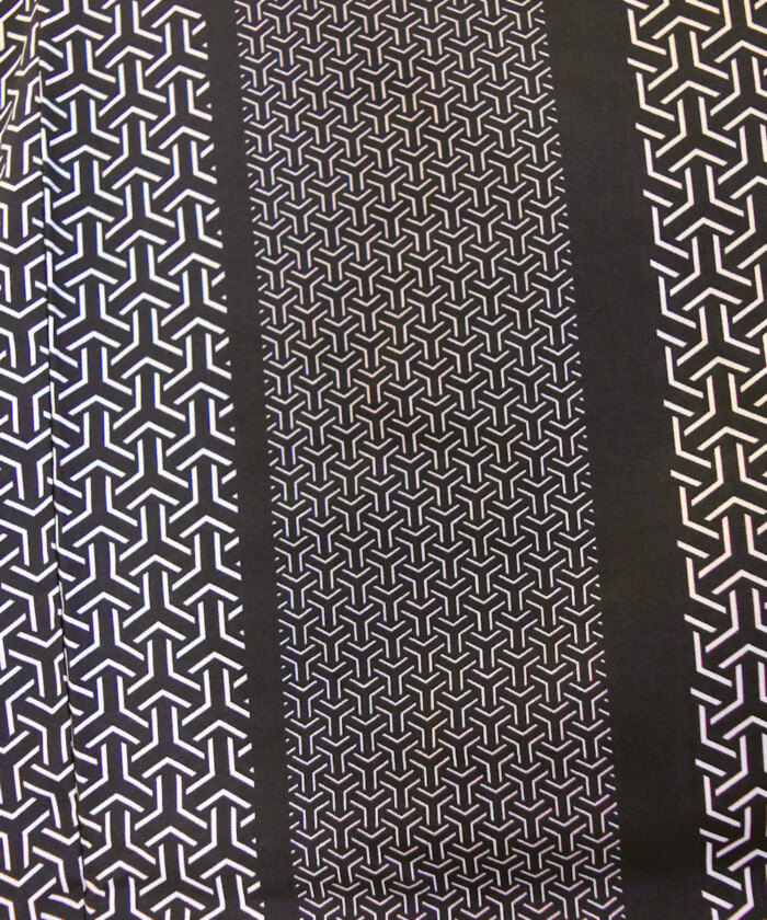 Japanese Cotton Gown 'Geometric Design' - 59" Blue - Image 2